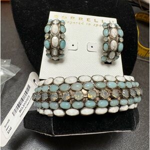 Sorrelli Combination Bracelet and pierced Earrings